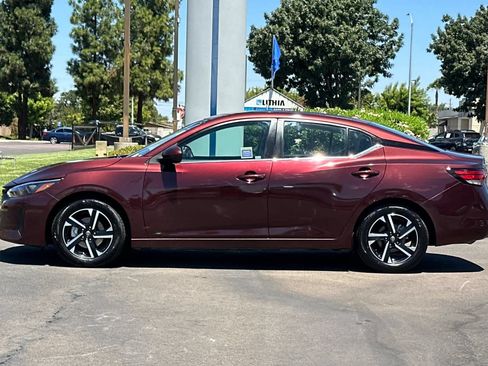 Used 2024 Nissan Sentra SV FWD image 6