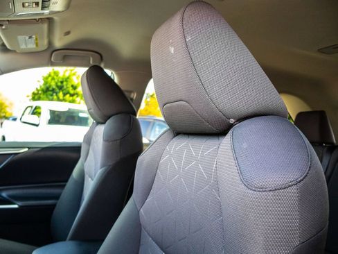 Used 2024 Toyota RAV4 XLE FWD image 13