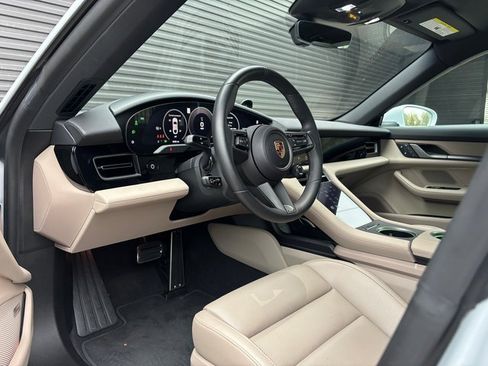 Certified 2025 Porsche Taycan image 5