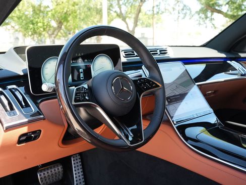 Used 2026 Mercedes-Benz S 580 4MATIC Sedan image 16