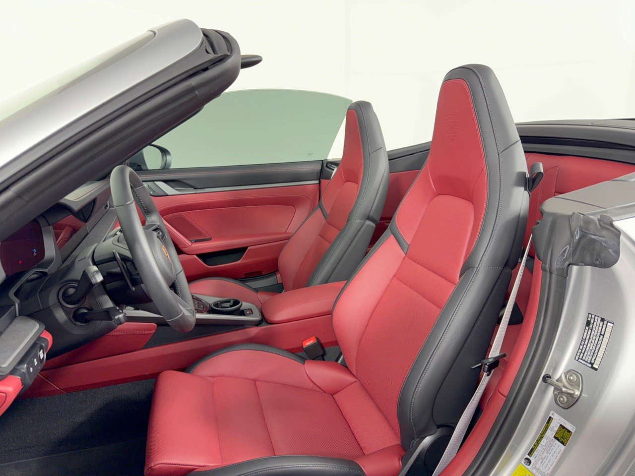 Certified 2025 Porsche 911 Carrera RWD image 5