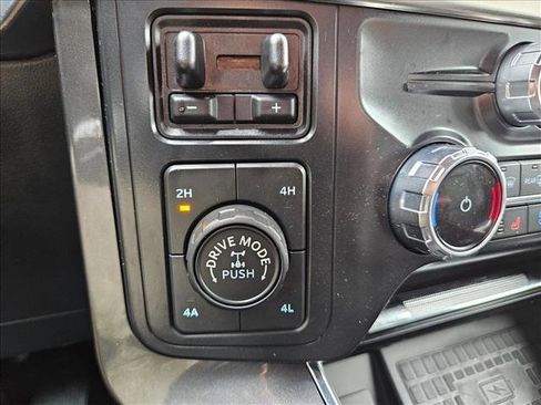 Used 2022 Ford F150 Lariat AWD/4WD image 26