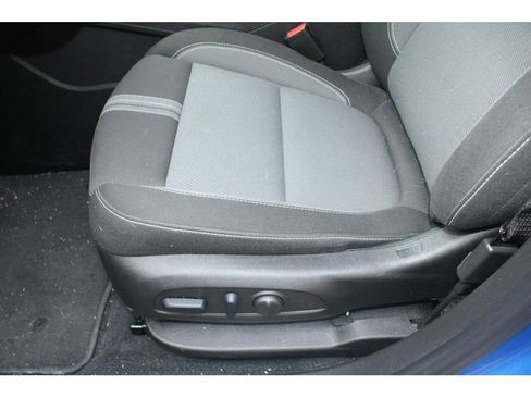 Used 2025 Chevrolet Blazer LT image 19