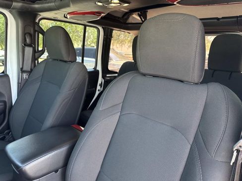 Used 2021 Jeep Wrangler Unlimited Sport AWD/4WD image 21