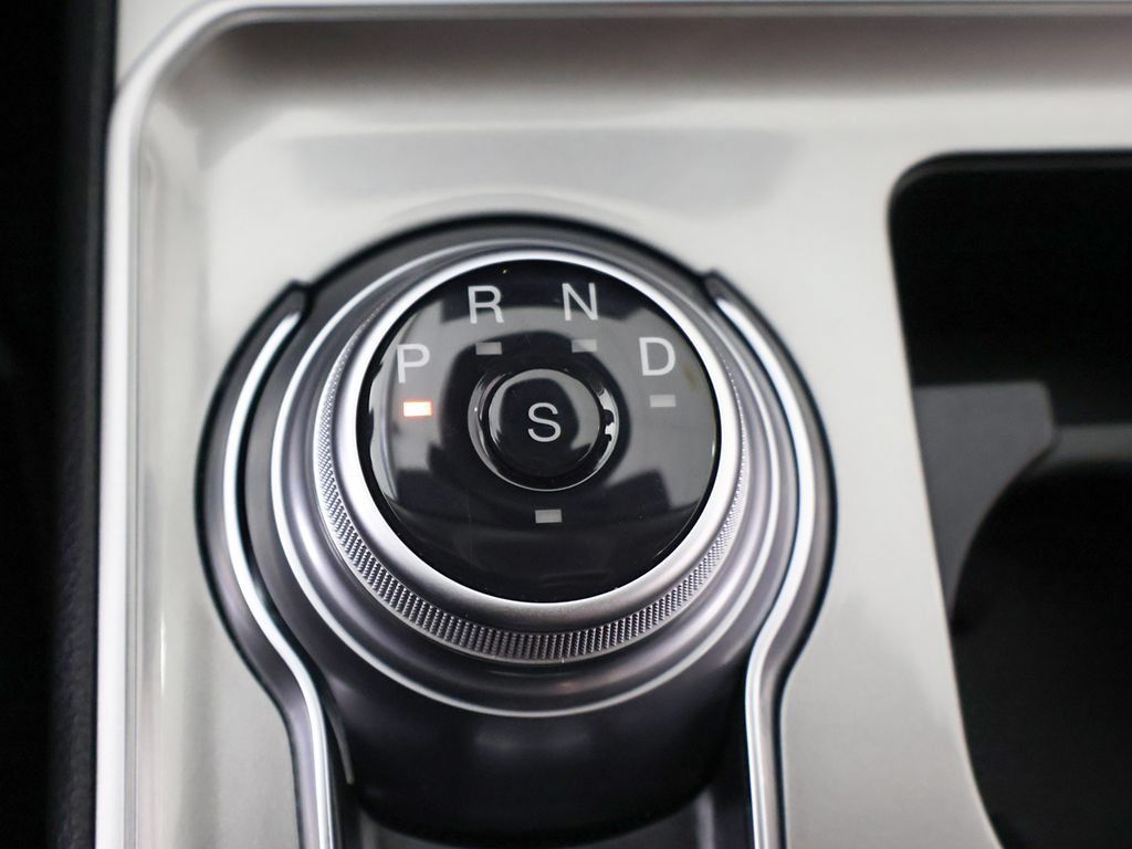 Used 2024 Ford Edge SEL AWD/4WD image 51