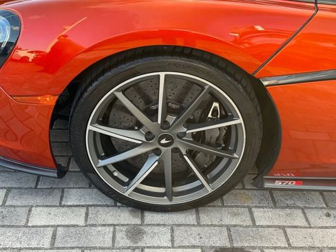 Used 2020 McLaren 570S Spider image 31