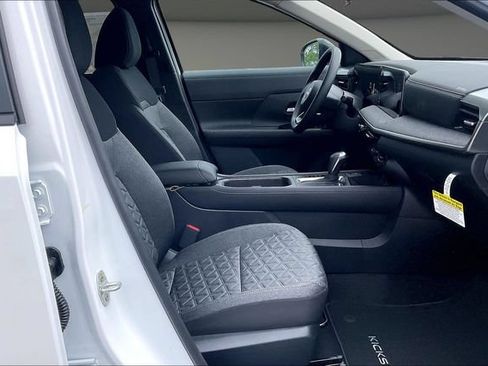 New 2026 Nissan Kicks SV w/ SV Premium Package FWD image 11