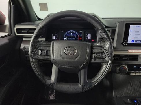 Used 2025 Toyota Tacoma SR5 AWD/4WD image 21