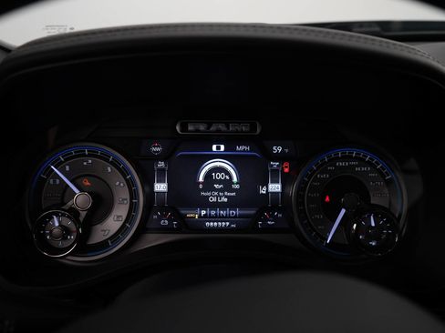 Used 2020 RAM 1500 Limited w/ Black Appearance Package AWD/4WD image 30