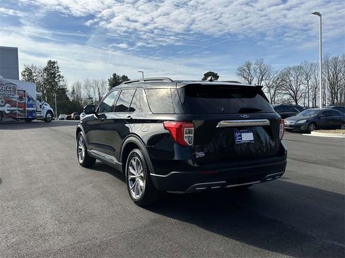 Used 2023 Ford Explorer XLT w/ Equipment Group 202A image 24