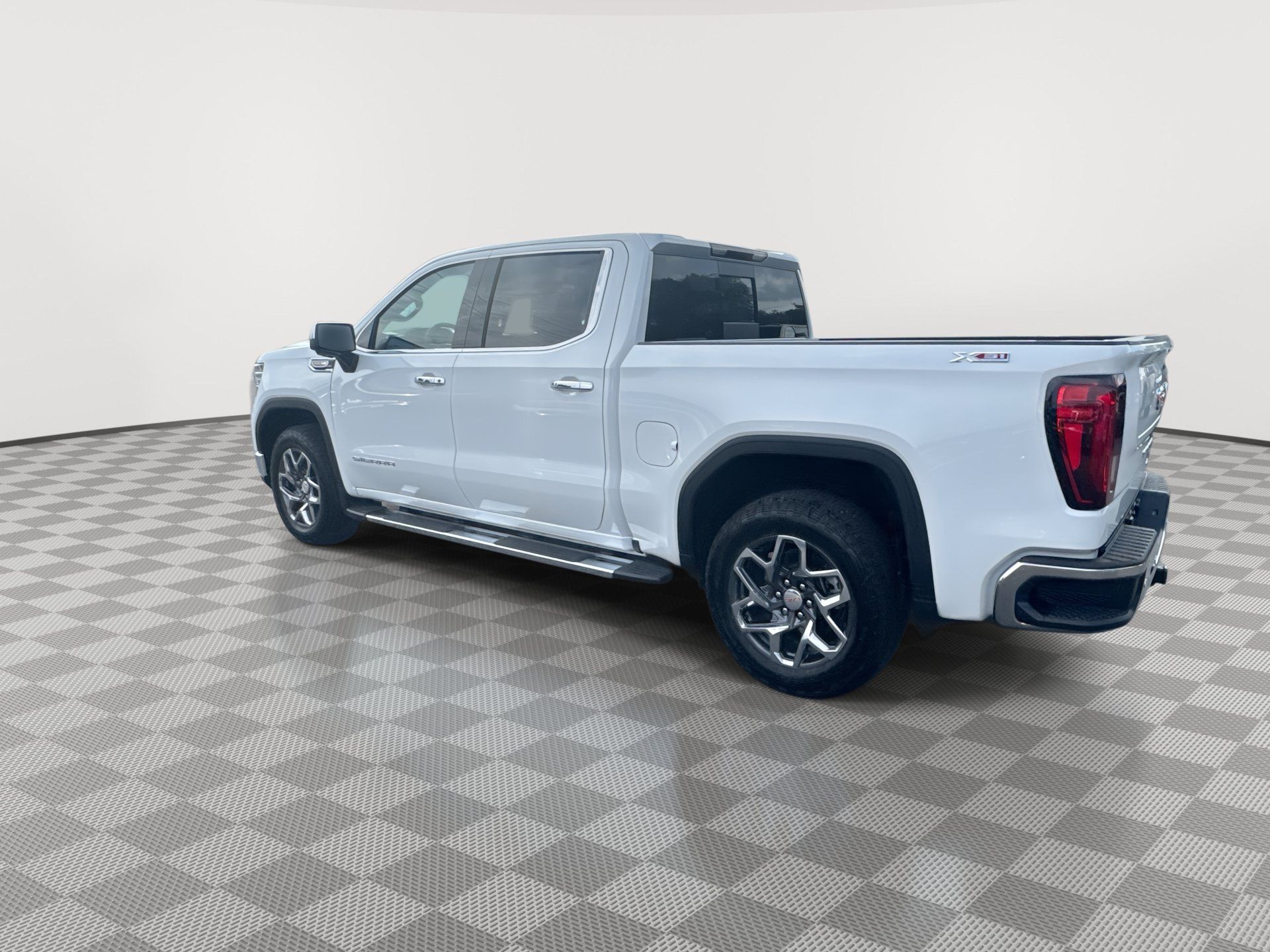 New 2026 GMC Sierra 1500 SLT w/ SLT Premium Plus Package AWD/4WD image 6