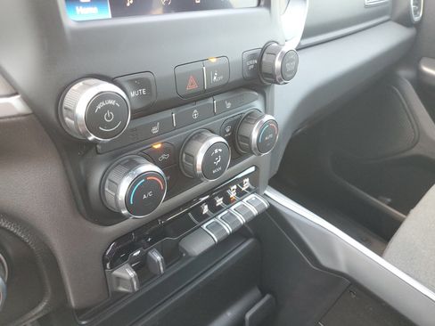 Used 2022 RAM 1500 Big Horn RWD image 22