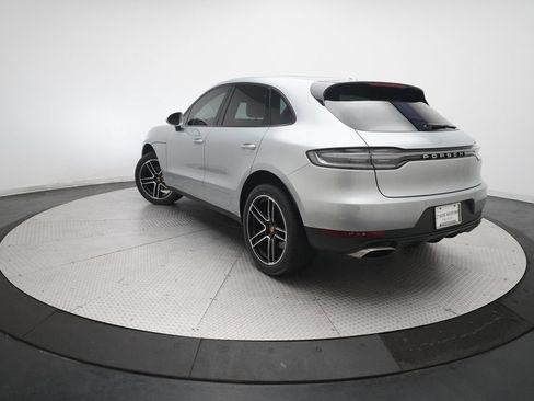 Used 2020 Porsche Macan AWD/4WD image 35