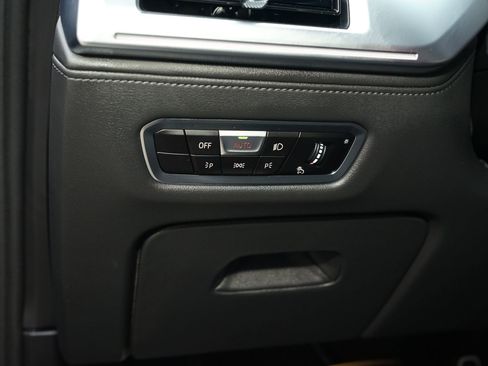 Used 2023 BMW XM AWD/4WD image 27