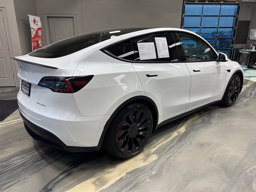 Used 2022 Tesla Model Y Performance AWD/4WD image 32