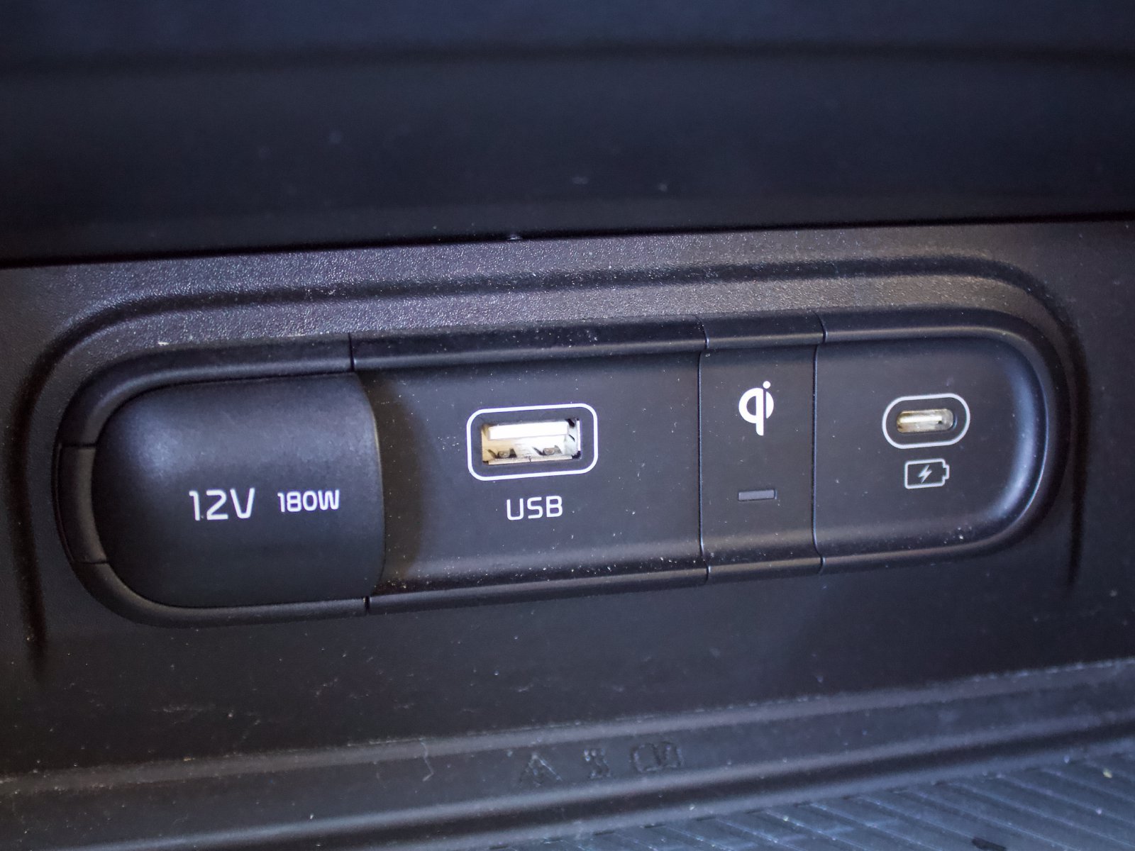 Used 2024 Kia Sportage EX AWD/4WD image 34
