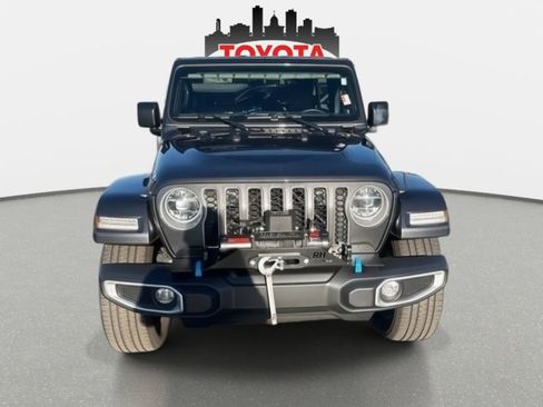 Used 2022 Jeep Wrangler Unlimited Sahara w/ Cold Weather Group image 9