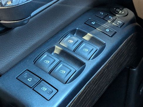 Used 2018 GMC Sierra 1500 Denali w/ Denali Ultimate Package image 24