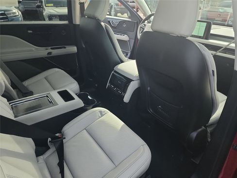 New 2026 Lincoln Aviator Reserve w/ Jet Appearance Package image 23