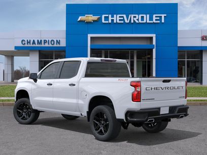 New 2026 Chevrolet Silverado 1500 Custom Trail Boss w/ LPO, Dark Essentials Package