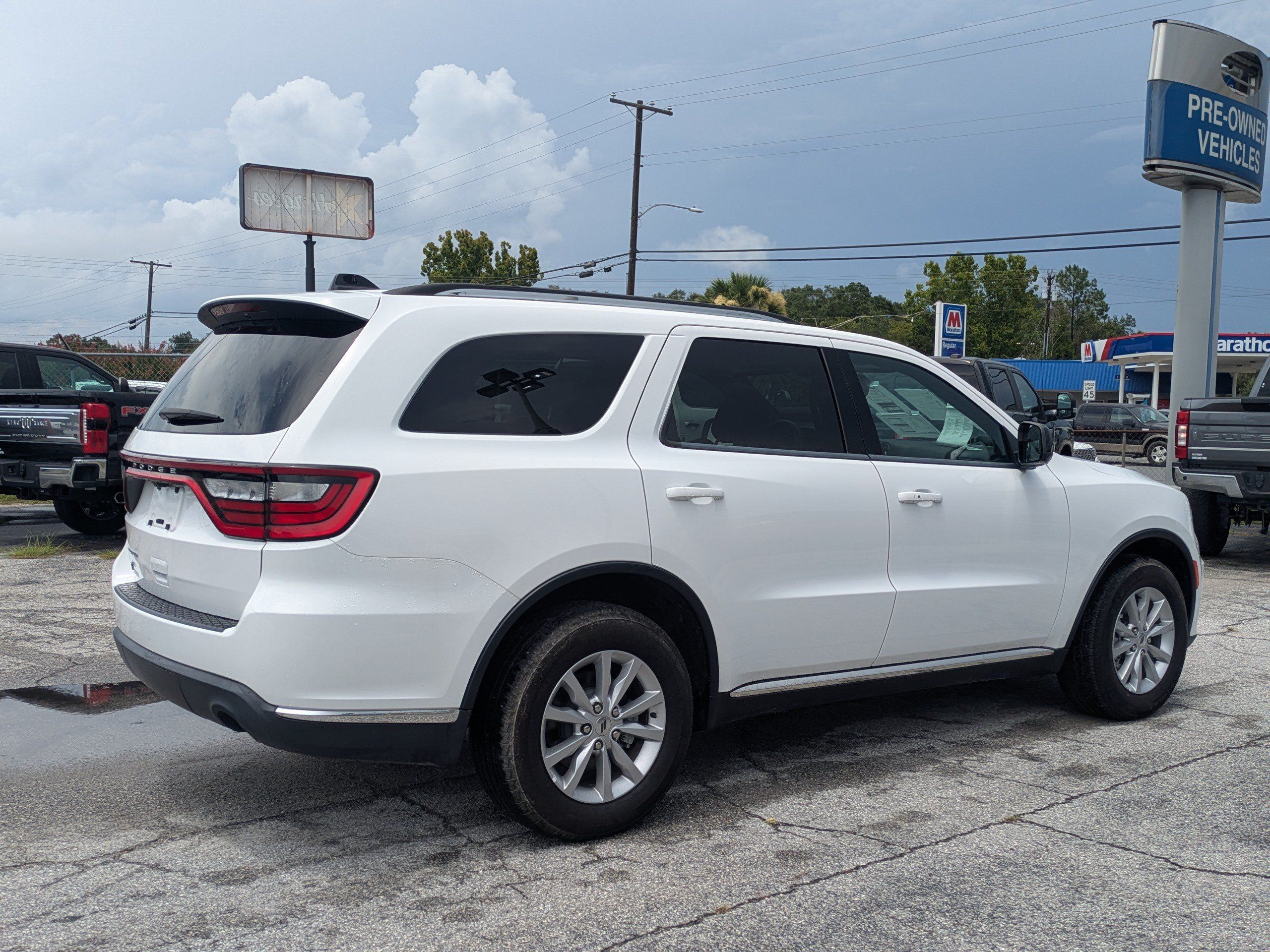 Used 2024 Dodge Durango SXT AWD/4WD image 4