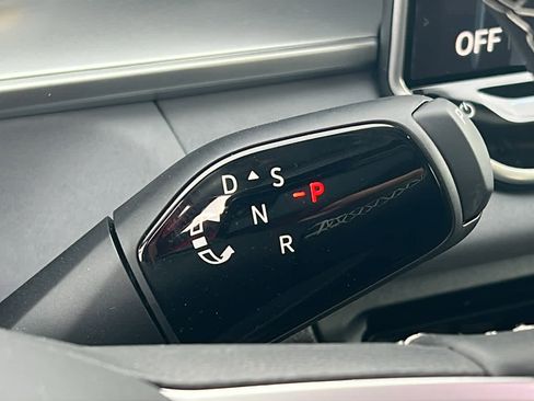New 2026 Volkswagen Tiguan SE AWD/4WD image 13