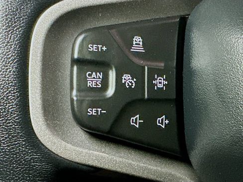 Certified 2021 Ford Bronco Wildtrak AWD/4WD image 33