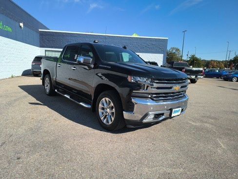 Used 2019 Chevrolet Silverado 1500 LTZ w/ LTZ Premium Package AWD/4WD image 7