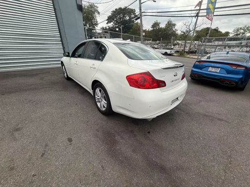 Used 2012 INFINITI G37 x Sedan w/ Premium Pkg image 4