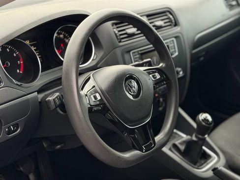 Used 2016 Volkswagen Jetta S FWD image 5