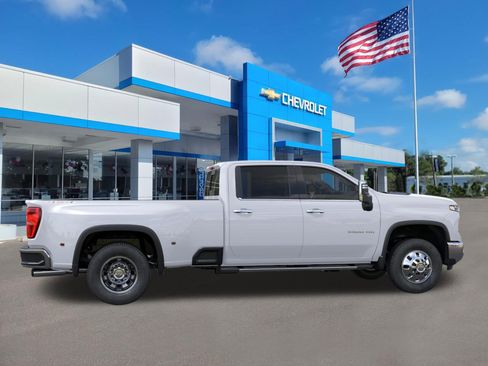 New 2026 Chevrolet Silverado 3500 LTZ w/ LTZ Plus Package AWD/4WD image 5