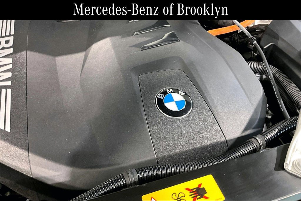 Used 2024 BMW X5 xDrive50e w/ Premium Package AWD/4WD image 32