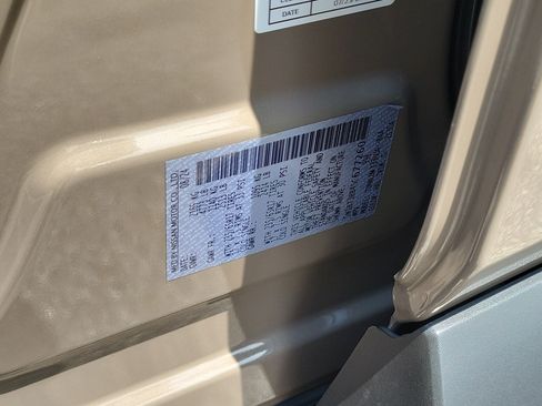 Certified 2025 Nissan Rogue SV AWD/4WD image 32