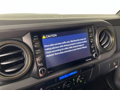 Used 2022 Toyota Tacoma TRD Sport AWD/4WD image 7