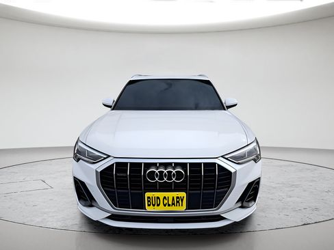 Used 2024 Audi Q3 2.0T Premium AWD/4WD image 9