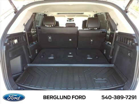 Used 2024 MAZDA CX-90 3.3 Turbo w/ Preferred Plus image 19