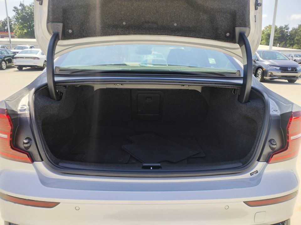 Used 2024 Volvo S60 B5 Plus FWD image 15