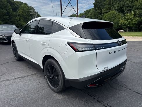 New 2025 Nissan Murano SV image 16