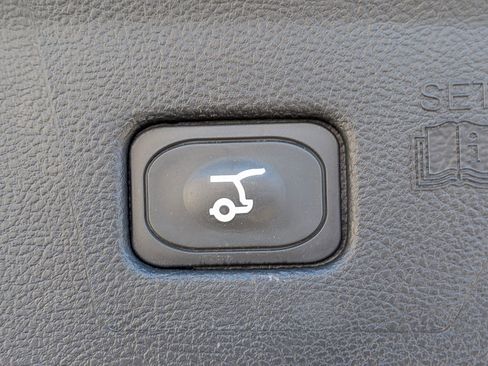 Certified 2024 Ford Edge ST-Line image 15