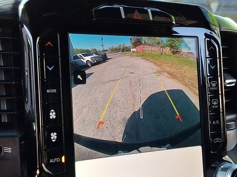 Used 2023 RAM 1500 Laramie AWD/4WD image 25