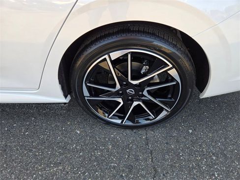 New 2025 Nissan Sentra SR w/ SR Premium Package image 11