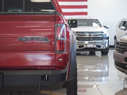 Used 2014 Ford F150 Raptor w/ Equipment Group 801A Luxury AWD/4WD image 32