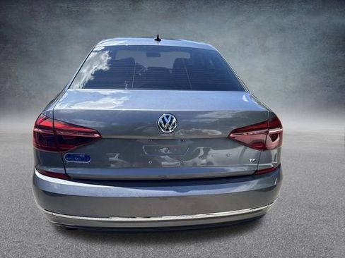 Used 2019 Volkswagen Passat 2.0T Wolfsburg w/ Wheels & Sunroof Package FWD image 6