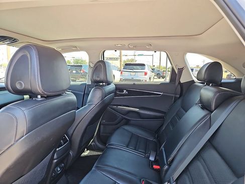 Used 2016 Kia Sorento EX w/ EX Touring Package FWD image 19