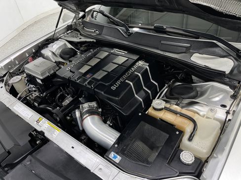 Used 2009 Dodge Challenger SRT8 w/ SRT Option Group II RWD image 25