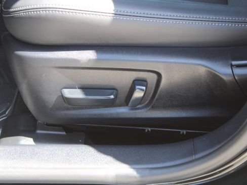 Used 2025 Lexus IS 300 F Sport RWD image 33