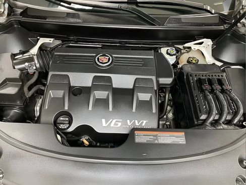 Used 2016 Cadillac SRX Luxury w/ Driver Awareness Package FWD image 15