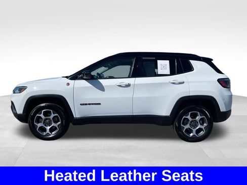 Used 2022 Jeep Compass Trailhawk w/ Sun and Sound Group AWD/4WD image 2