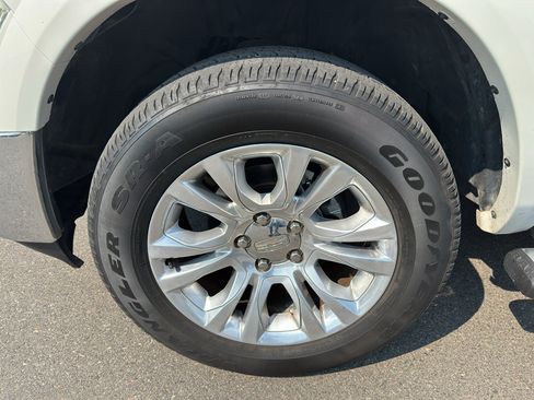 Used 2017 RAM 1500 Laramie Longhorn w/ Convenience Group AWD/4WD image 9