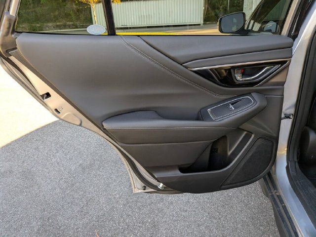 Used 2023 Subaru Outback Touring AWD/4WD image 30